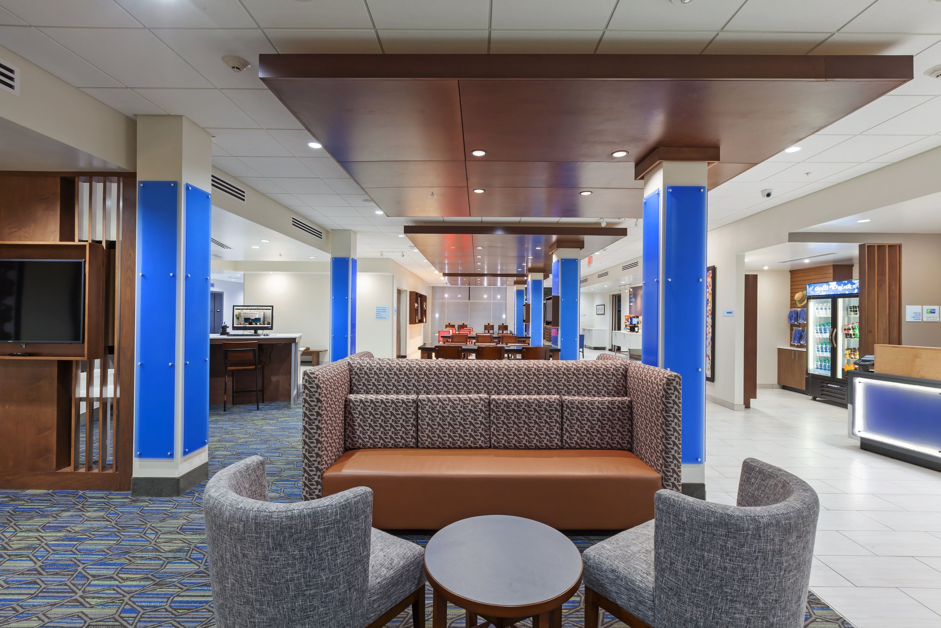 Holiday Inn Express & Suites Tulsa South - Woodland Hills By IHG - טולסה - לובי