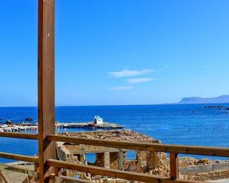 Porto Kalamaki Hotel - Galatás - Balkon