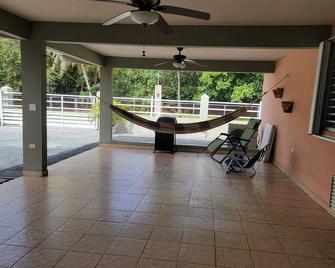 Private Beachfront House - Cabo Rojo - Pati