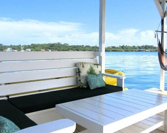 Very Nice Studio Apartment Fully Equipped Over The Water With Beautifull View ! - Bocas del Toro - Balcony