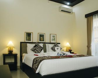 Gatra Ubud Inn - Ubud - Bedroom