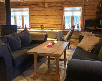 This cottage is secluded on a hill with a beautiful view. - Tynset - Living room