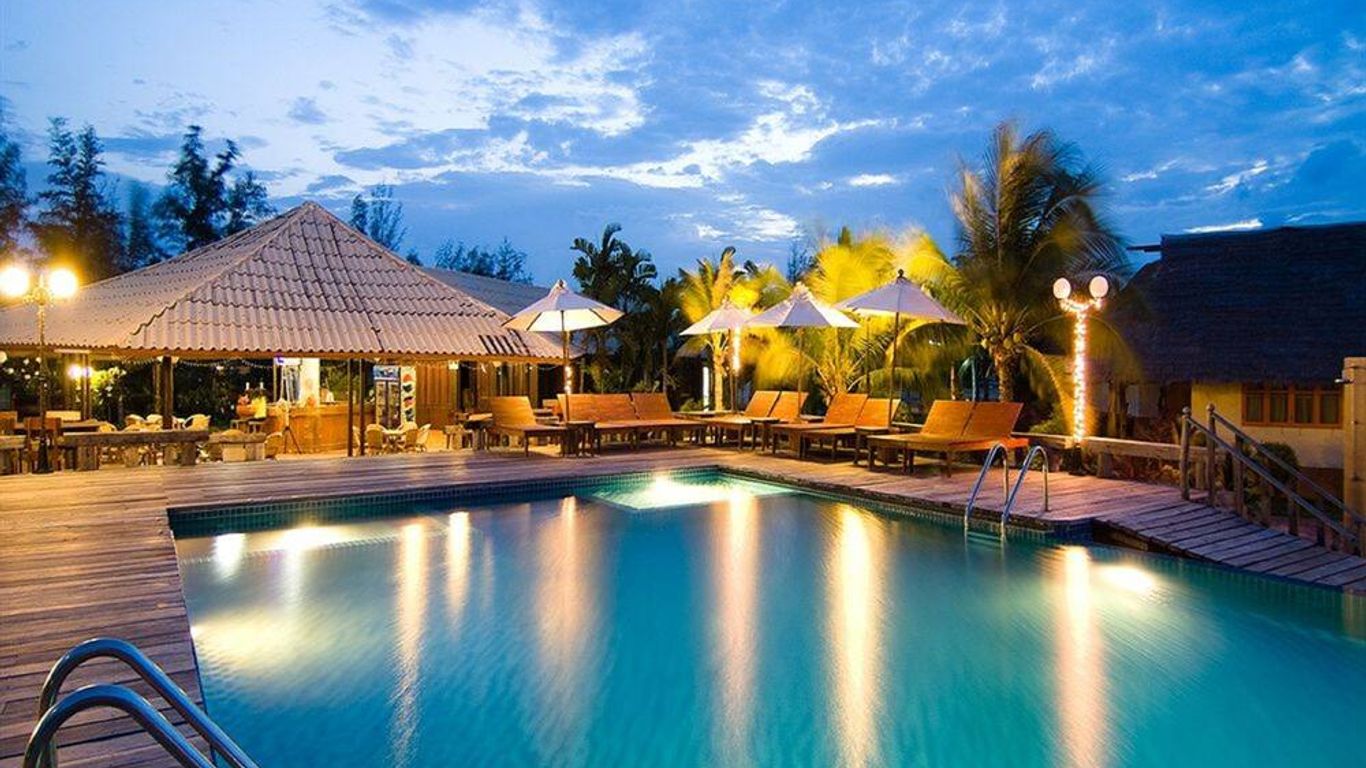 لوانا إسكيب بيتش ريزورت