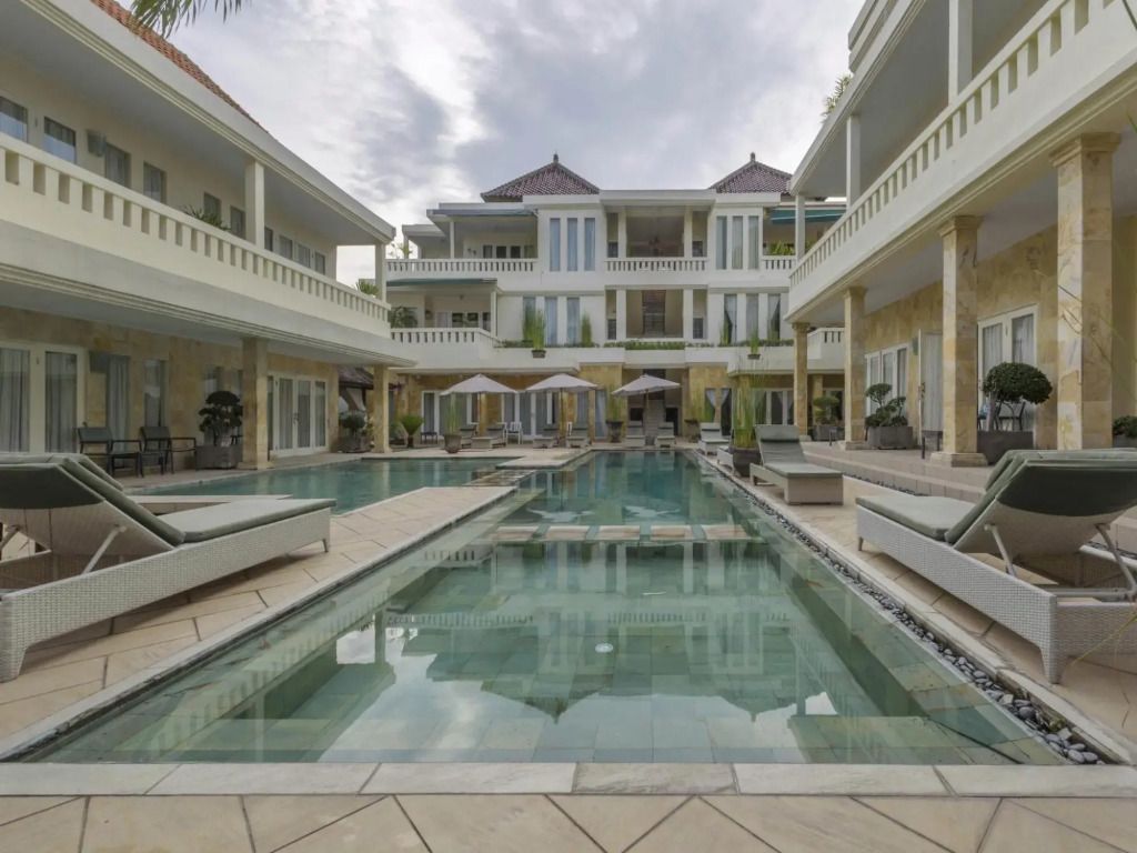 Bali Court Hotel & Apartment