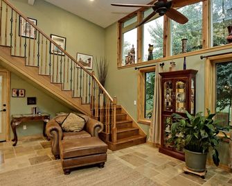 Soco, Big 5br, Swimspa-Seats 10, Sauna, 7 Beds - Austin - Escaleras