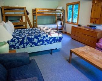 Jay Peak 3 miles - ski home via Big Jay! - Westfield - Habitación