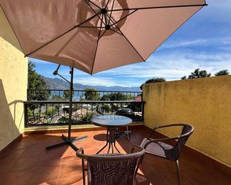 Mayazul-2-Bedroom House- In San Pedro La Laguna– Your Perfect Lakeside Getaway! - San Pedro La Laguna - Balcón