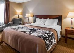 Rodeway Inn & Suites - Salina - Quarto