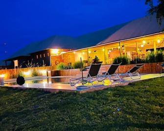 Xhabe Safari Lodge Chobe - Kavimba - Edificio
