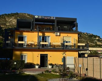 Villa Le Logge - Ventimiglia - Edifício