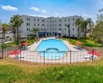 ibis Meknes - Meknes - Bygning