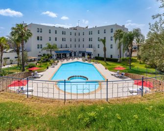 ibis Meknes - Meknes - Edificio