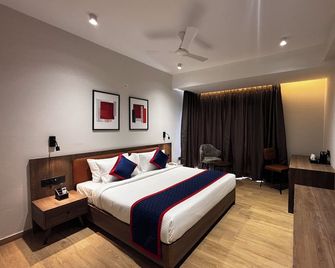 Zip By Spree Hotels Madhuram Haldwani - Халдвані - Спальня