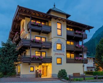 Hotel Jakober - Tux - Building