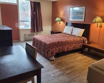 Mid-Town Hotel - Parry Sound - Schlafzimmer