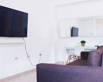 Boulevard 106 - Майагуез - Вітальня