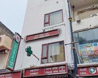 Hotel O Grand Park - Amritsar - Building