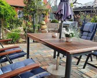 Holiday apartment \'Taubenschlag\' - in Kirchlinteln - Verden - Neddenaverbergen - Patio