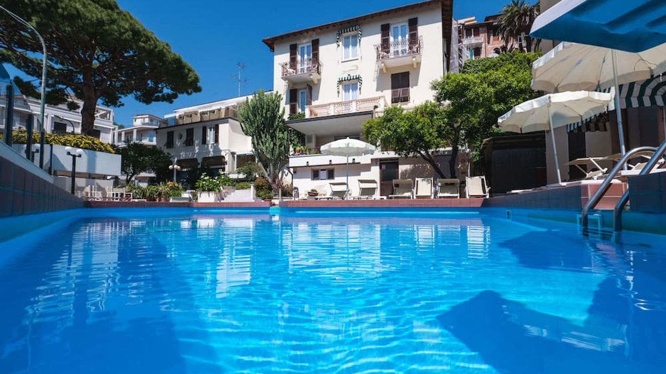 Coccodrillo Hotel & Apartments