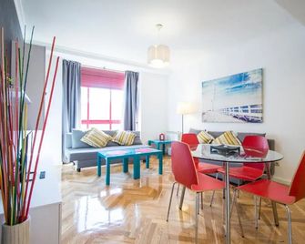 Apartamento Green City Deco - Madrid - Comedor