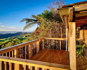 Te Tiro Accommodation - Waitomo - Balcon