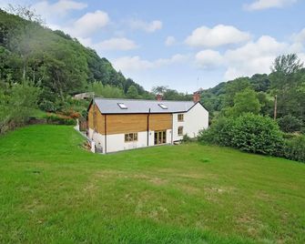 Exmoor Farmhouse - Taunton - Building