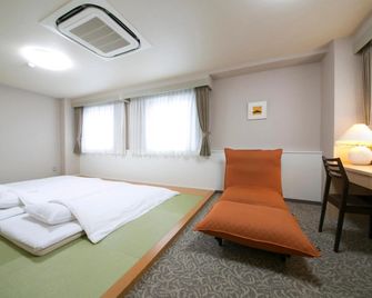 Yokaichi Royal Hotel - Higashiomi - Habitación