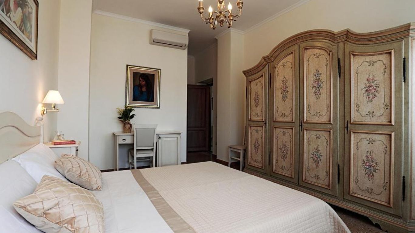 il Castello Guest House