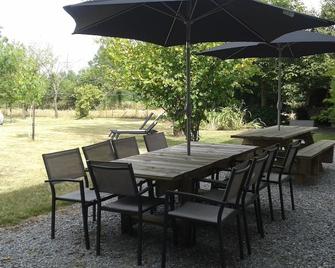 Cottage \'Mirabelle\' In The Countryside With Swimming Pool - Pannecé - Patio