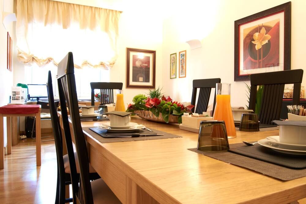 Domus Cavour Guest house