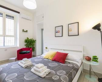 Home4Apartment 2, Salerno cathedral area - Salerno - Schlafzimmer
