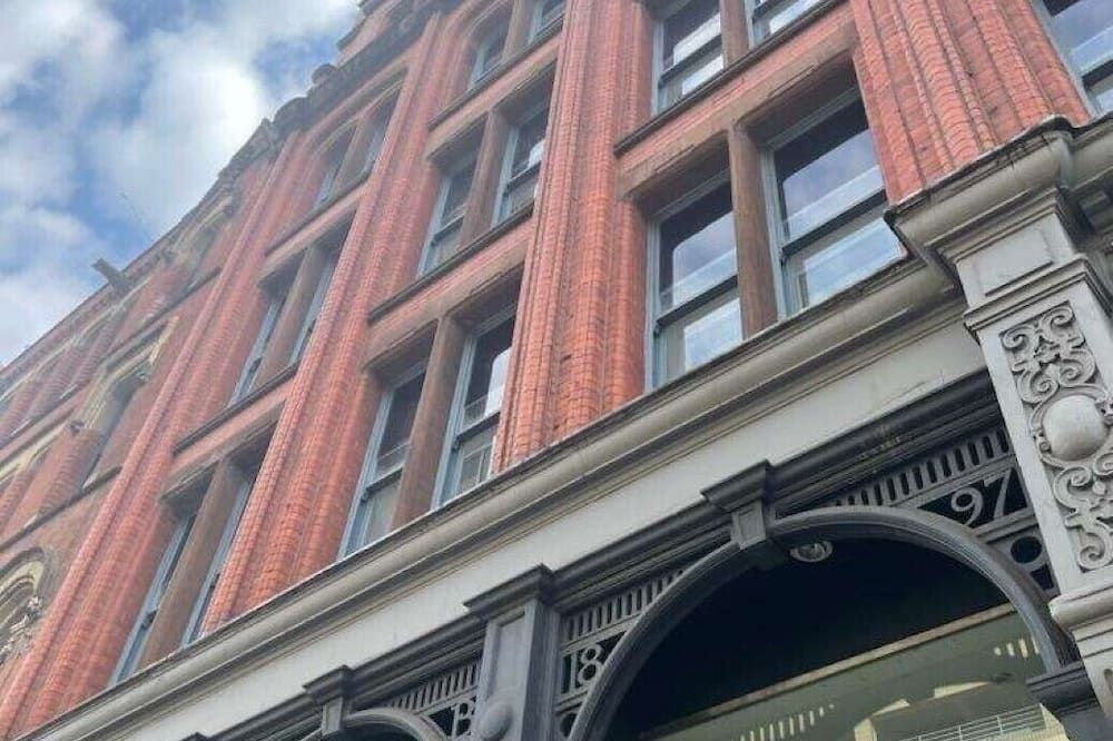 هي ستريت تاون هاوس