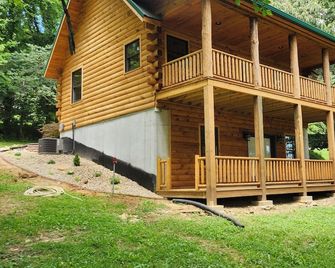 Cedar Cross Cabins 2 bed 2 bath log home. NEW build in Historic French Lick, IN - French Lick - Building