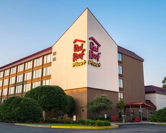 Red Roof Inn Plus+ Boston - Woburn/ Burlington - Woburn - Rakennus