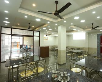 Jr Guest Home - Coimbatore - Restaurante