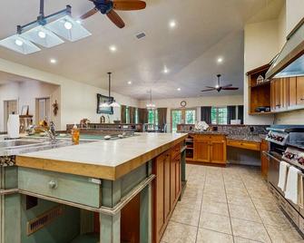 Riverside Bliss - Bellevue - Cocina