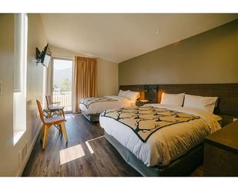 Terra Nova Cabins - West Yellowstone - Bedroom