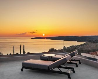 Ino Villas Kefalonia - Lourdata - Balkon