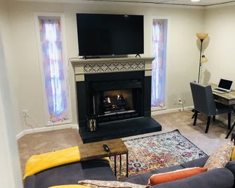 3 1/2 Linden Drive - Newnan - Wohnzimmer