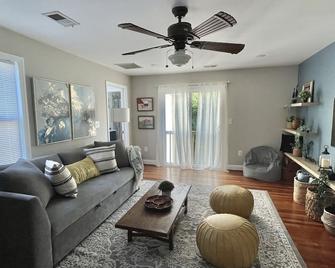 Brand New, Cozy, Modern, One-bedroom Apartment - Falls Church - Living room