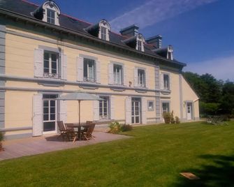 Les Gites Du Couesnon - Beauvoir - Edificio
