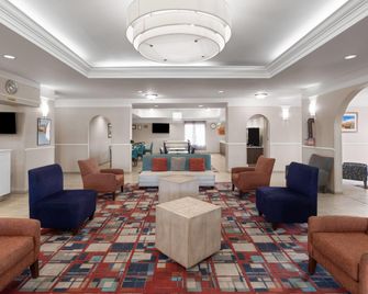 La Quinta Inn & Suites by Wyndham Gallup - Gallup - Lobby