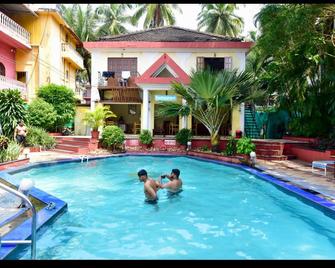Senor Angelo Resort - Calangute - Πισίνα