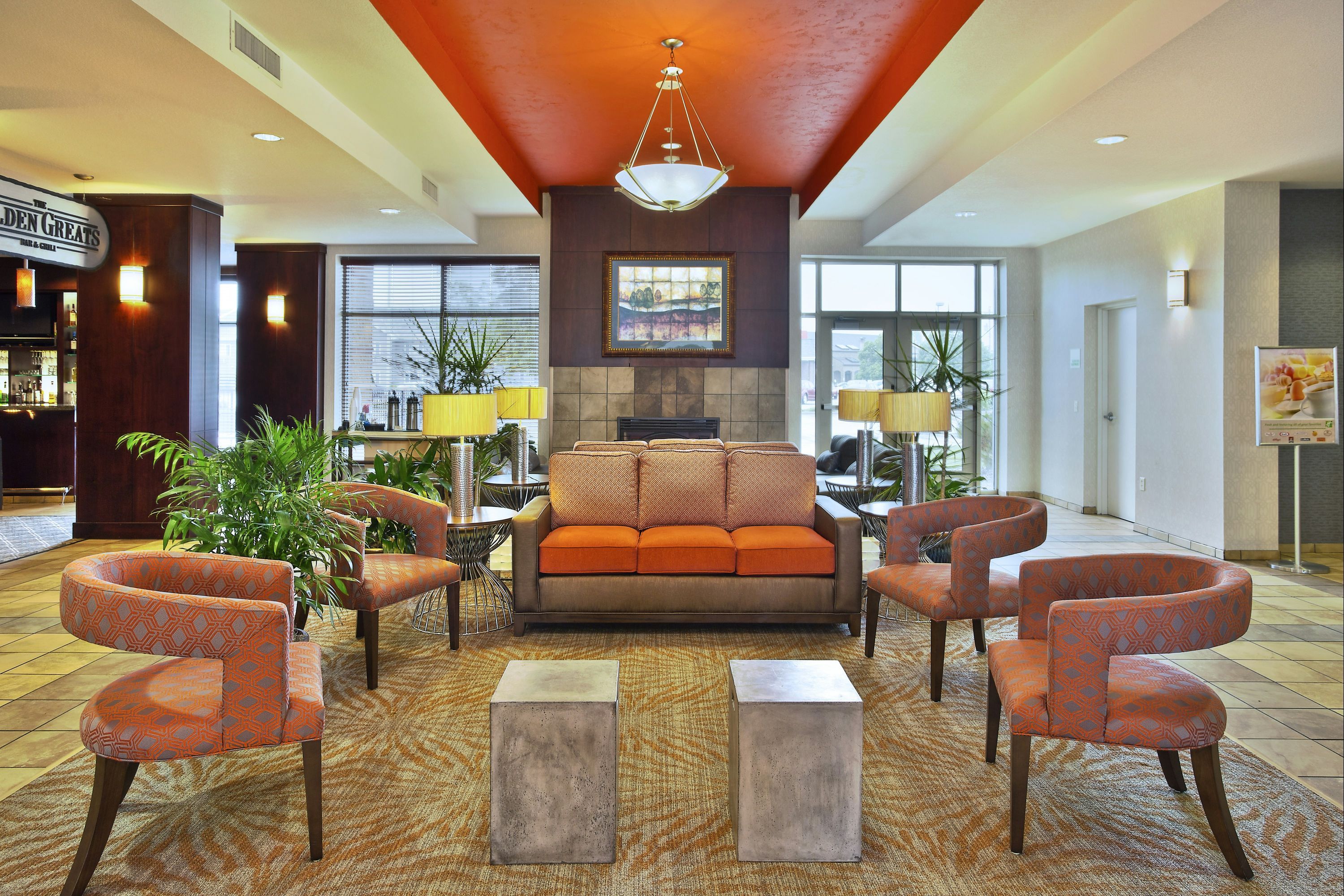 Holiday Inn & Suites Green Bay Stadium By IHG - גרין ביי - טרקלין