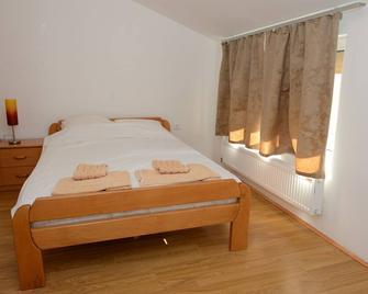 Vranje Center Apartment - Vranje - Bedroom