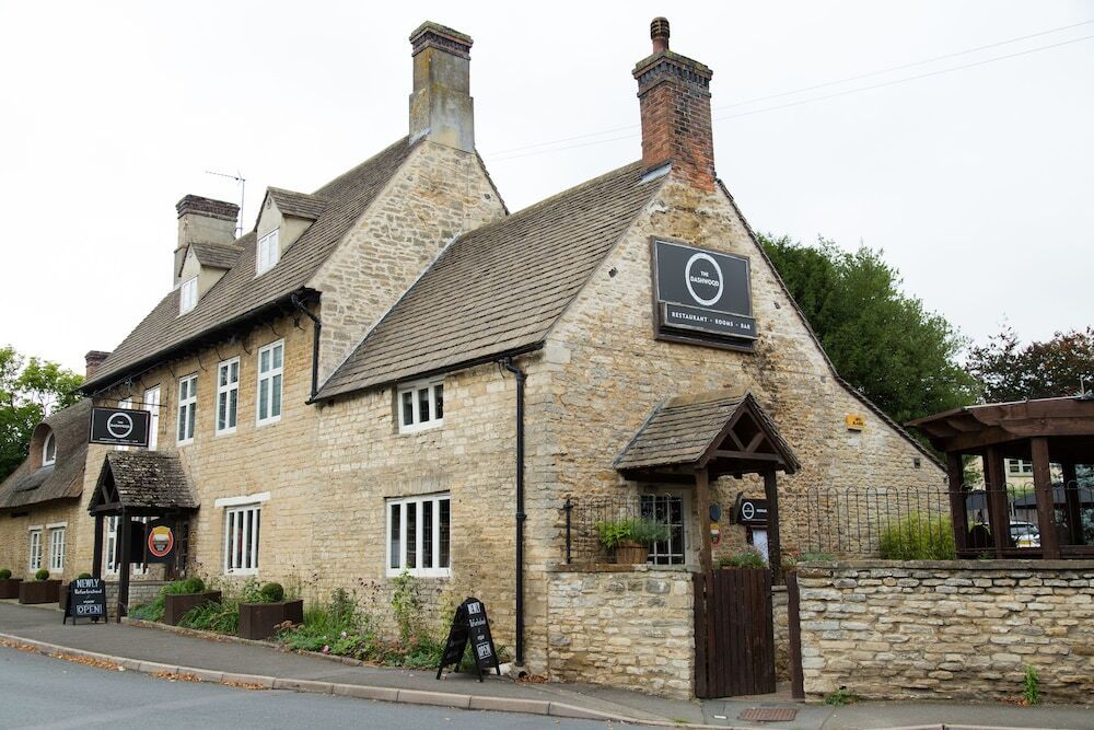 The Dashwood Hotel & Restaurant - Kidlington - Будівля