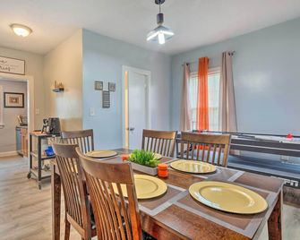 Downtown Brockton Apt Less Than 1 Mi to Local Dining - Brockton - Eetruimte