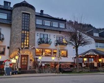 Hotel Zum Schleicher Kuckuck - Schleich - Edificio