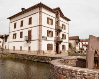 Rural apartment Indianoa Baita for 4 people - Urdazubi - Bâtiment