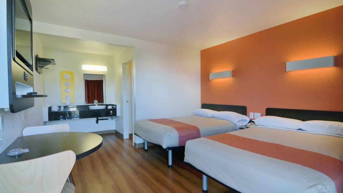 Motel 6-Palm Desert, Ca - Palm Springs Area